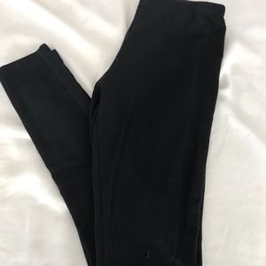 Black leggings